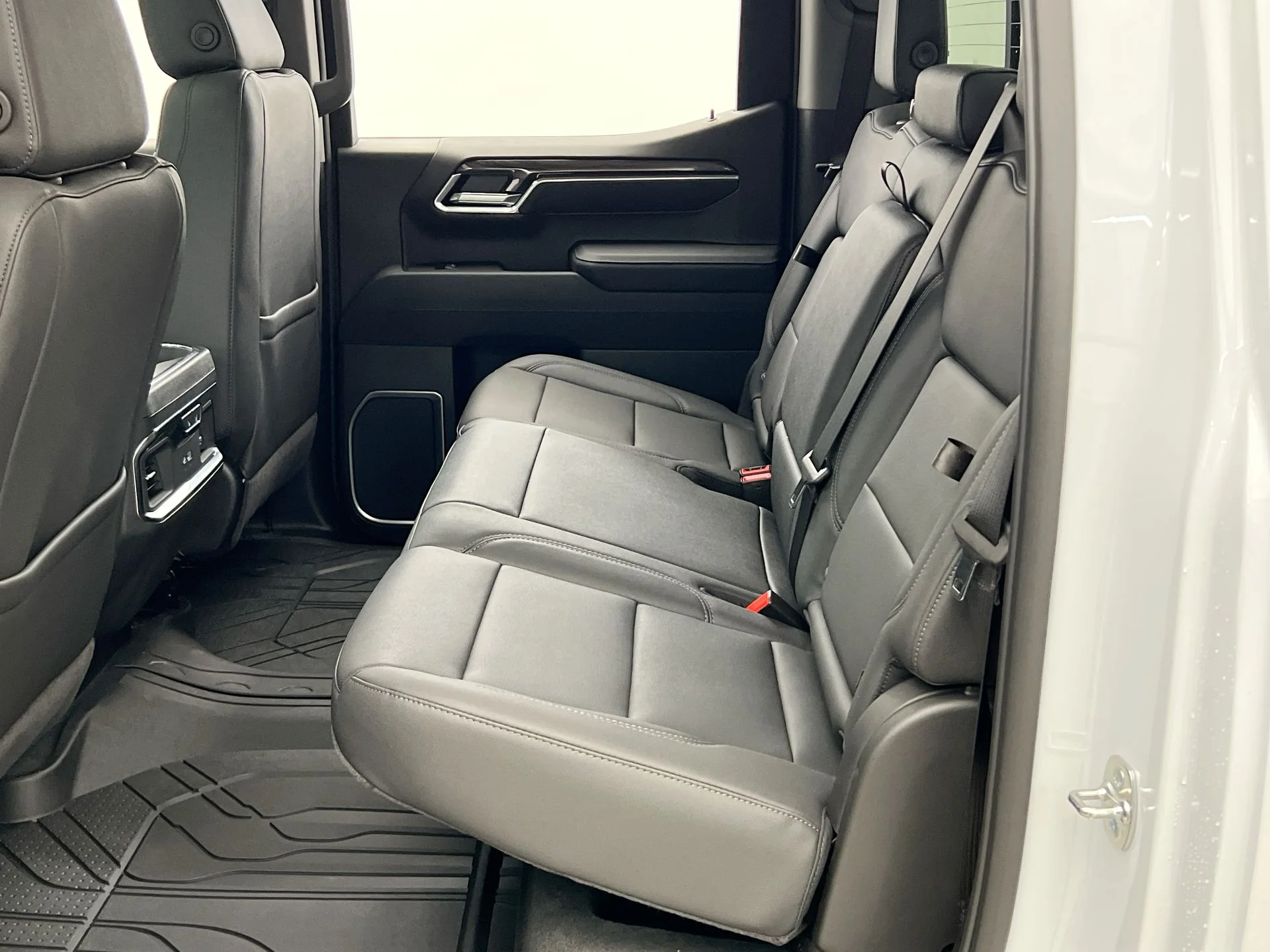 2026 Chevrolet Silverado 1500 LTZ - Photo 54