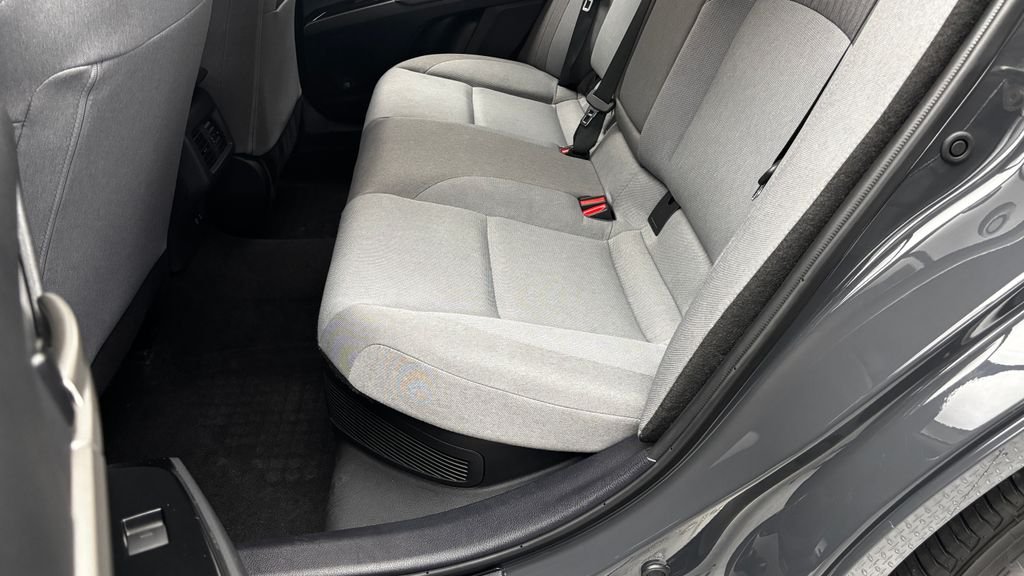 Used 2025  Toyota LE image 31