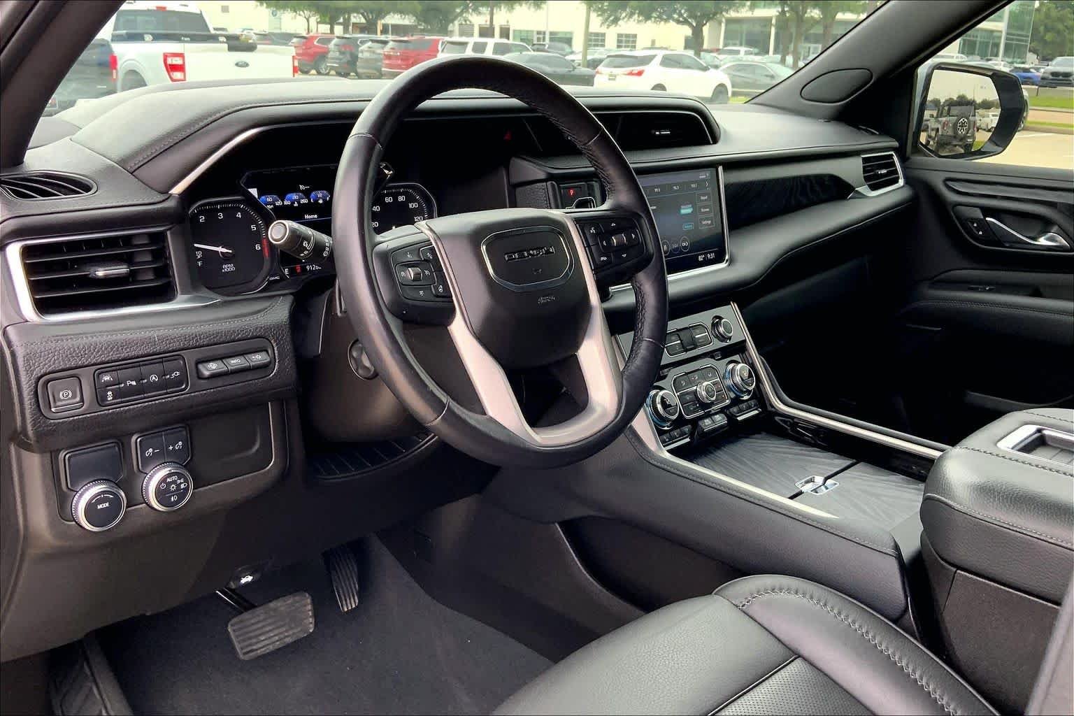 2021 GMC Yukon Denali - Photo 18