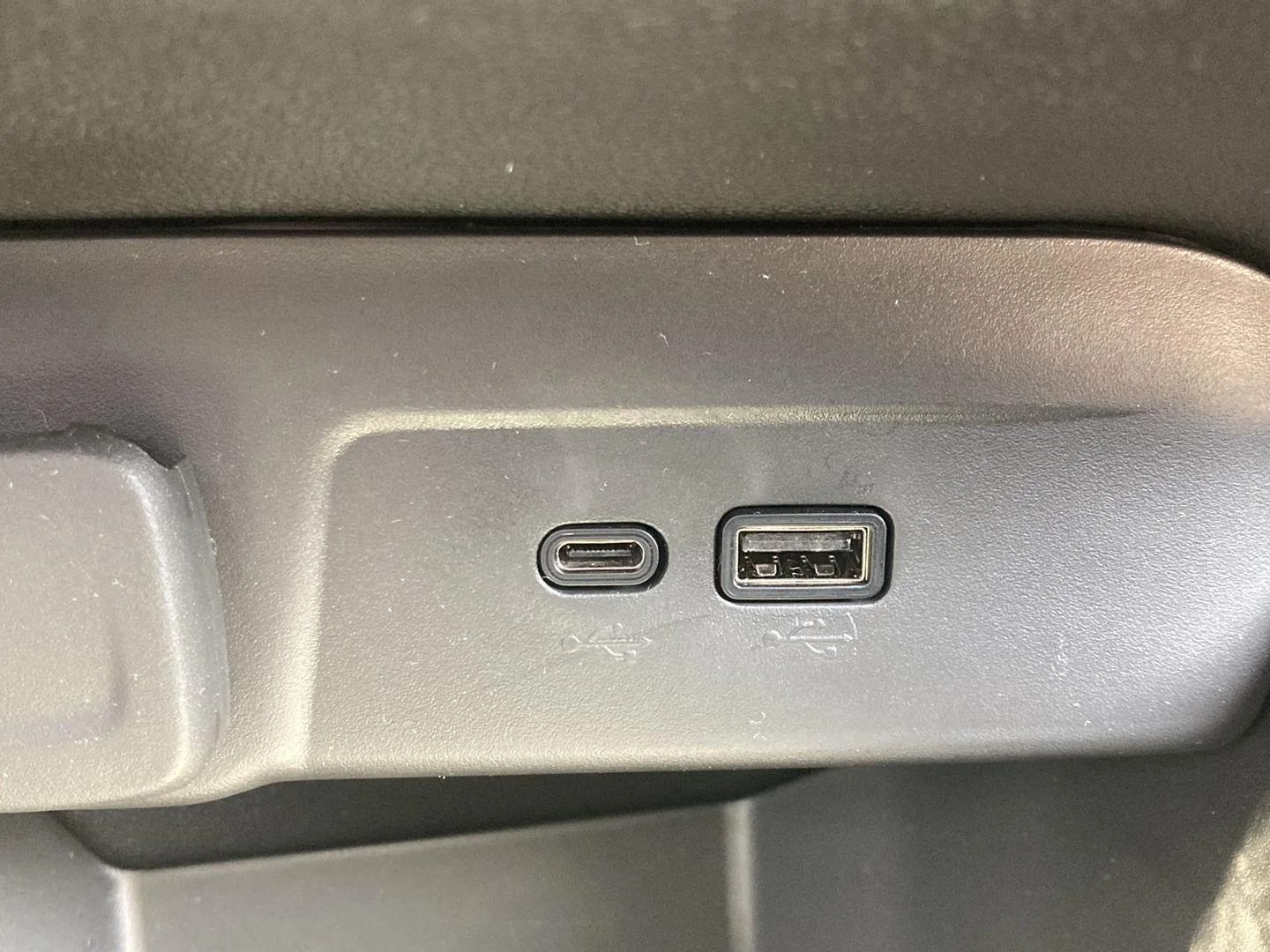 Used 2025 Sterling Gray Metallic Chevrolet LT image 19