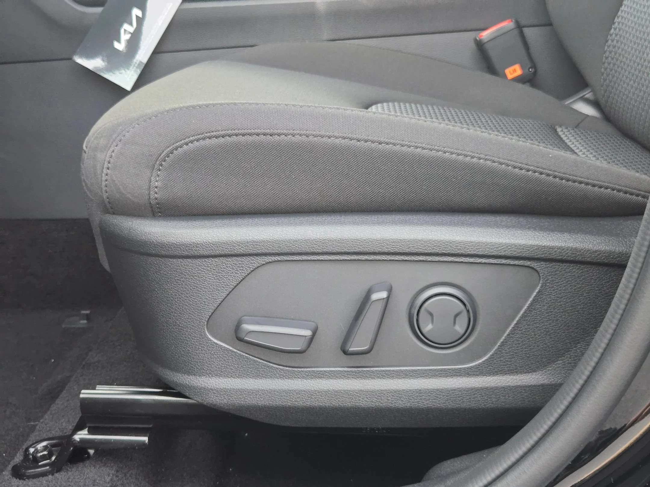 New 2026 Ebony Black Kia LX image 18