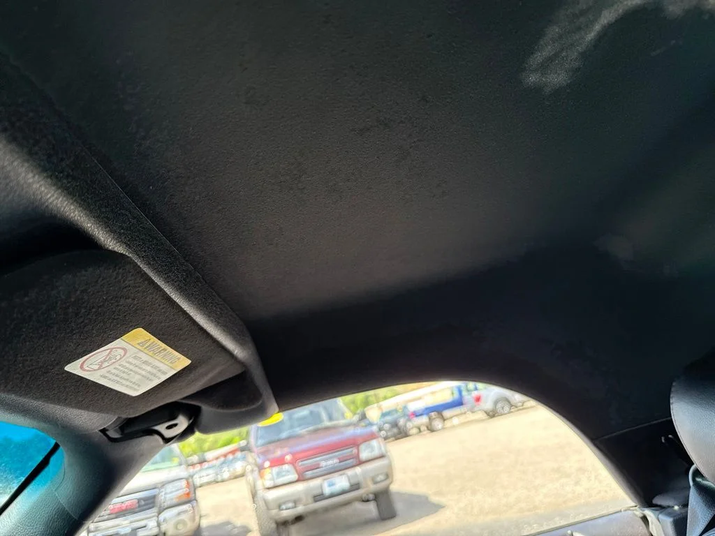 Used 2004 Blue Ford Base image 22