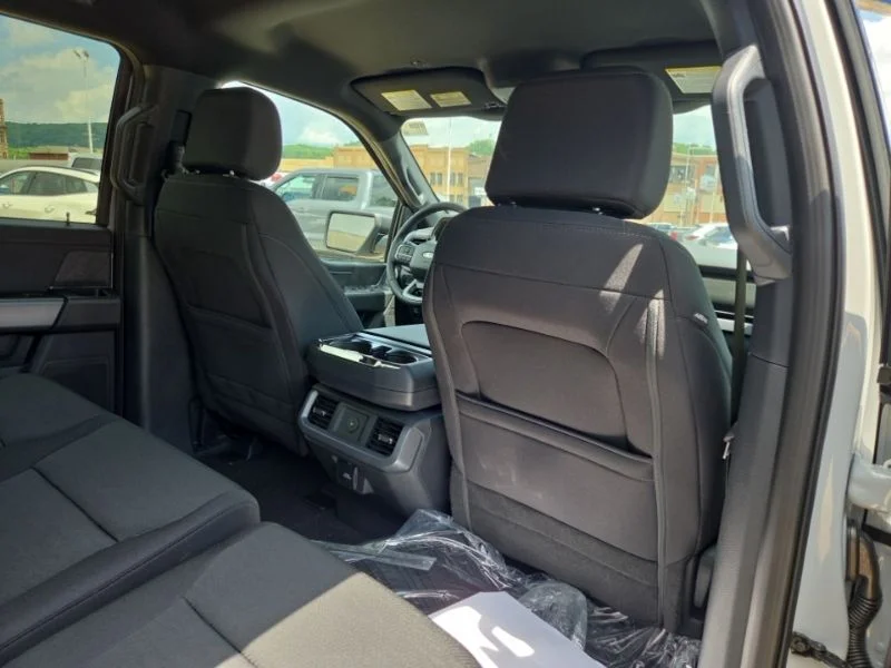 New 2026 Oxford White Ford F-250® XL image 17