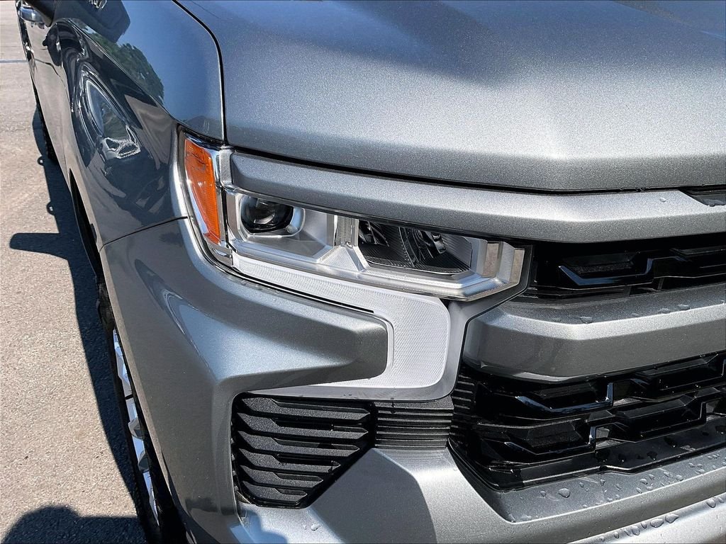 Used 2023 Gray Chevrolet RST image 32