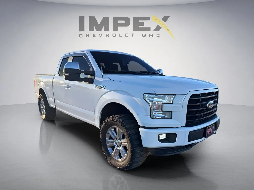 Used 2017  Ford XL image 7