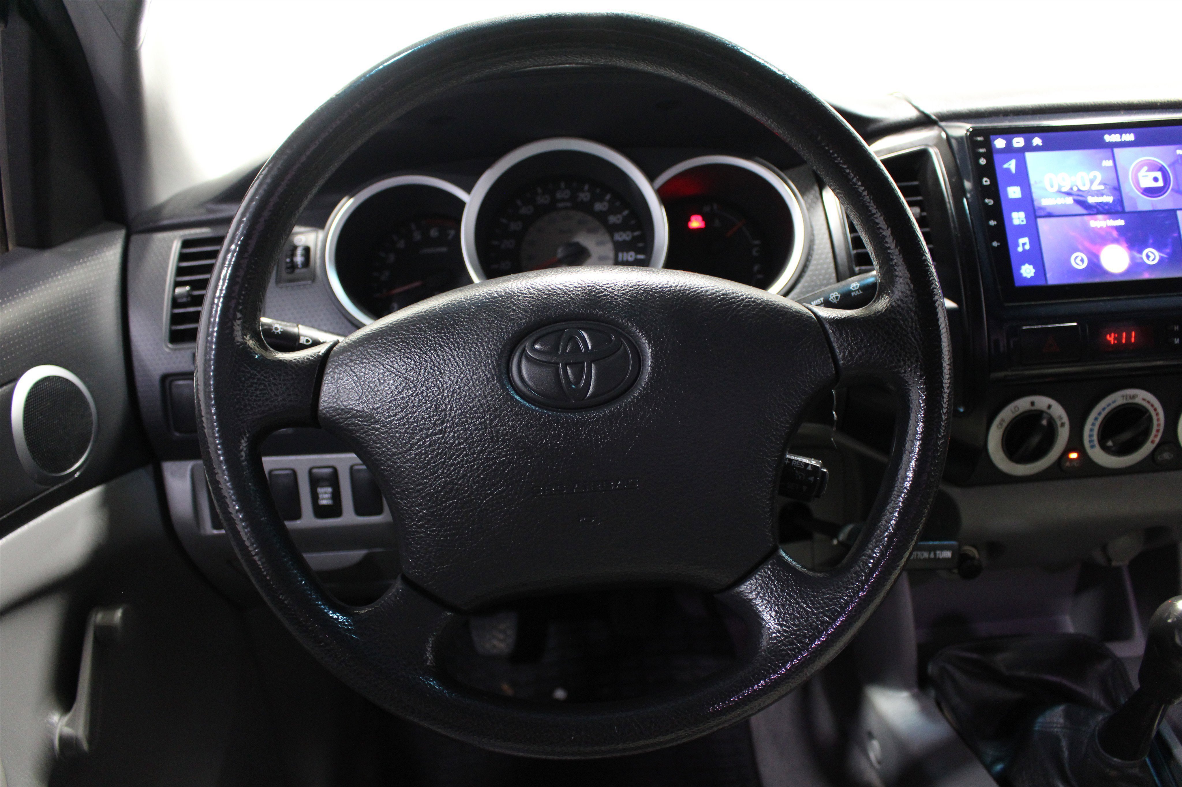 Used 2007  Toyota Base image 8