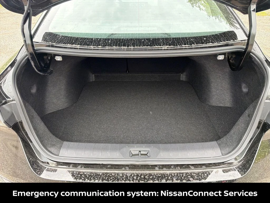 New 2026 Black Nissan SR image 28