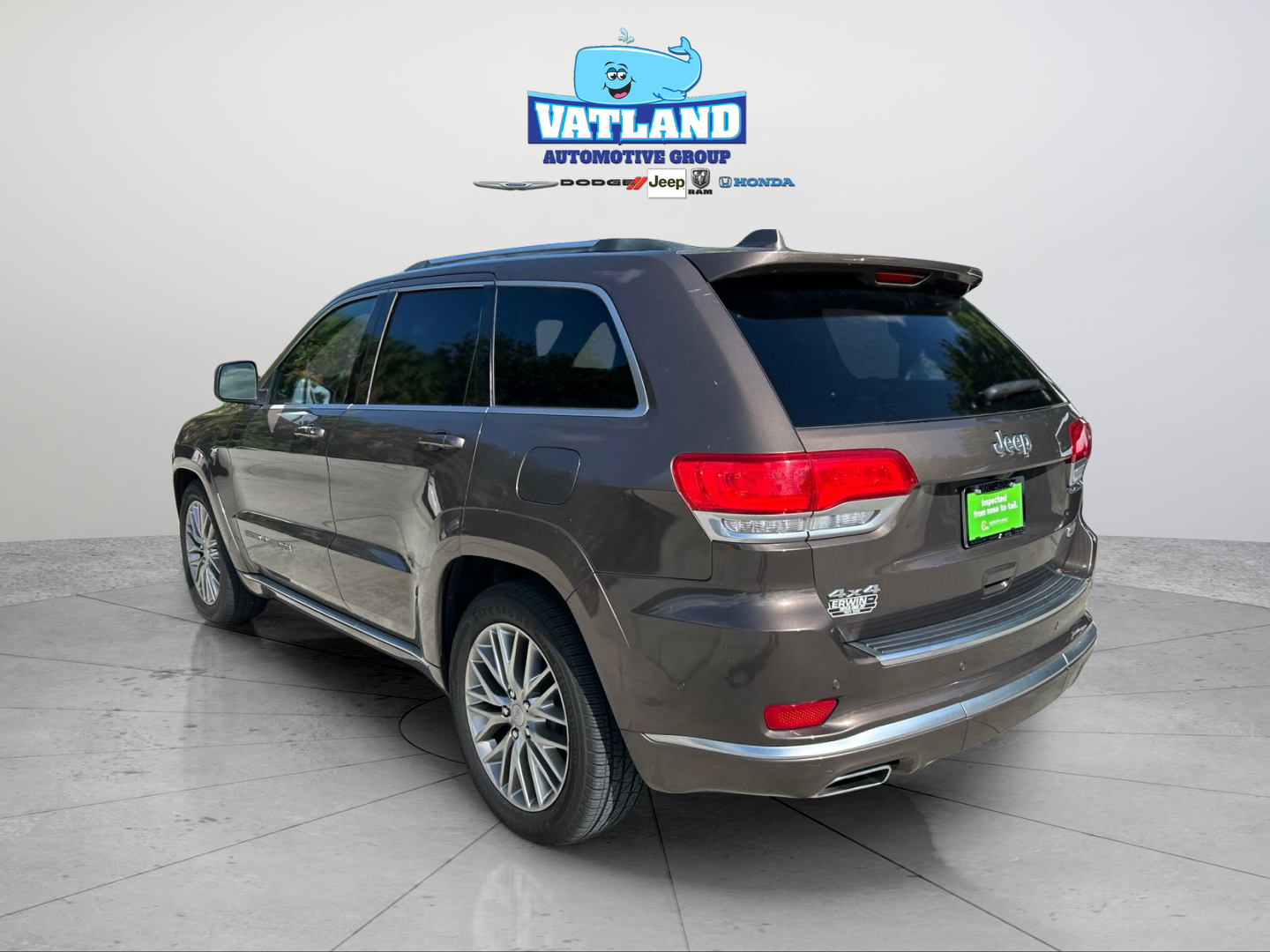 Certified Used 2018 Brown Jeep Summit image 3
