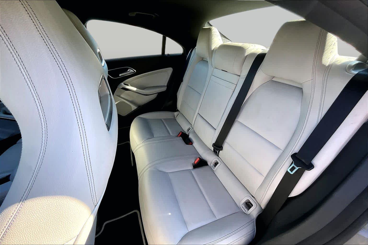 Used 2019 Mountain Grey Metallic Mercedes-Benz CLA 250 image 20