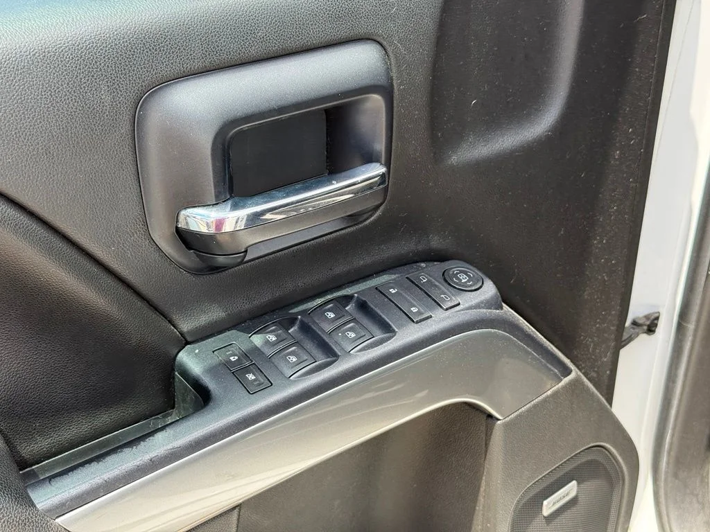 Used 2014 White Chevrolet LT image 12