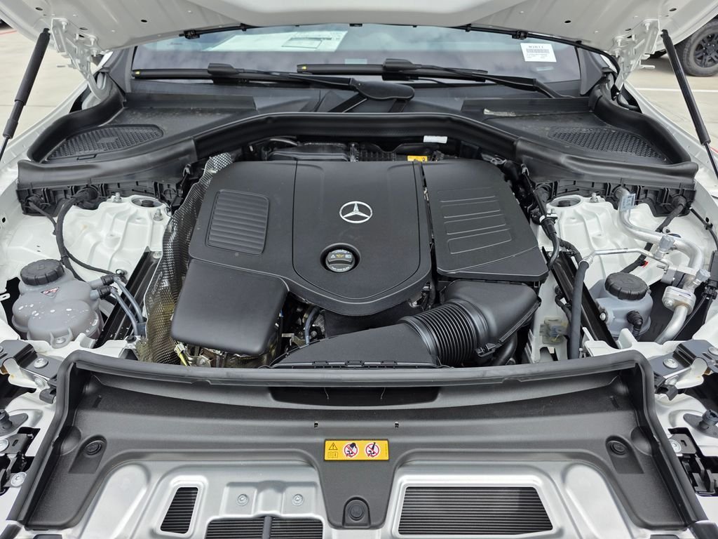 New 2026 Polar White Mercedes-Benz GLC 300 image 27