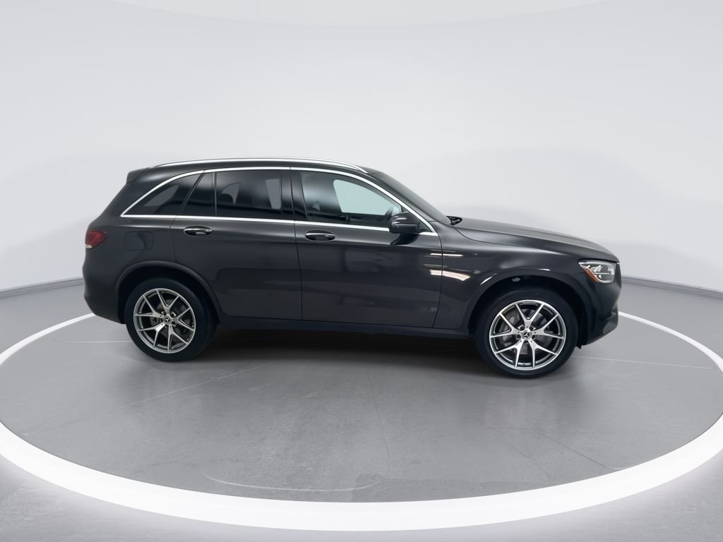 Used 2022 Black Mercedes-Benz GLC 300 image 2