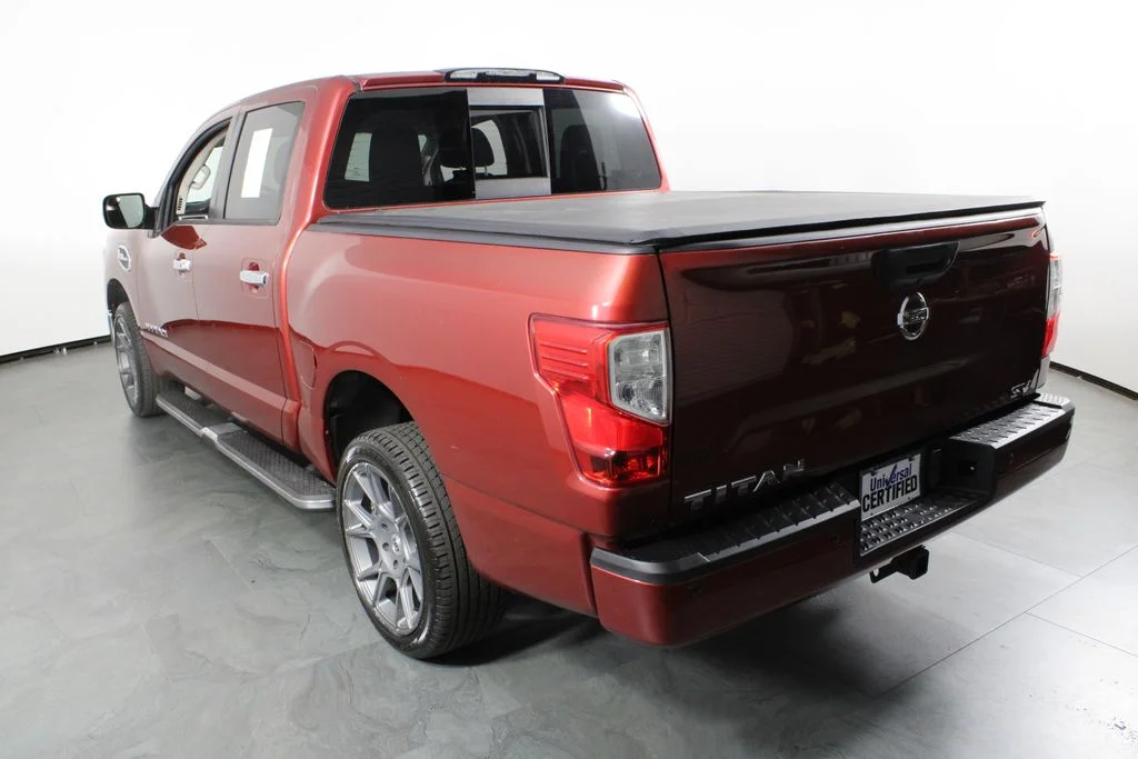 Used 2017 Red Nissan SV image 3