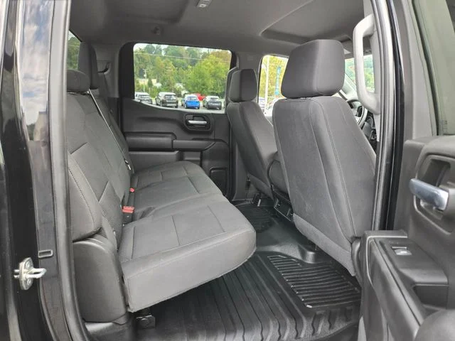 Used 2022 Black GMC Pro image 17