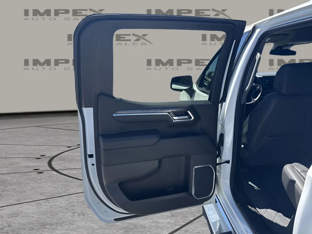 Used 2023 White Chevrolet LTZ image 27