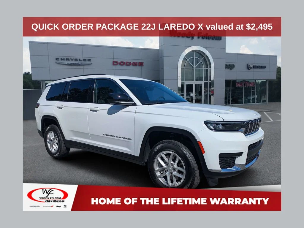 New 2026 Bright White Clear-Coat Exterior Paint Jeep Laredo X image 1
