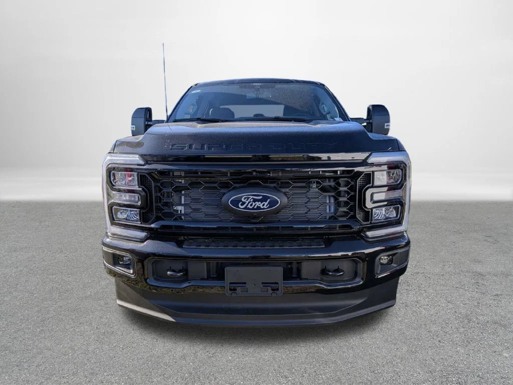 New 2027 Agate Black Metallic Ford F-250® Lariat® image 5