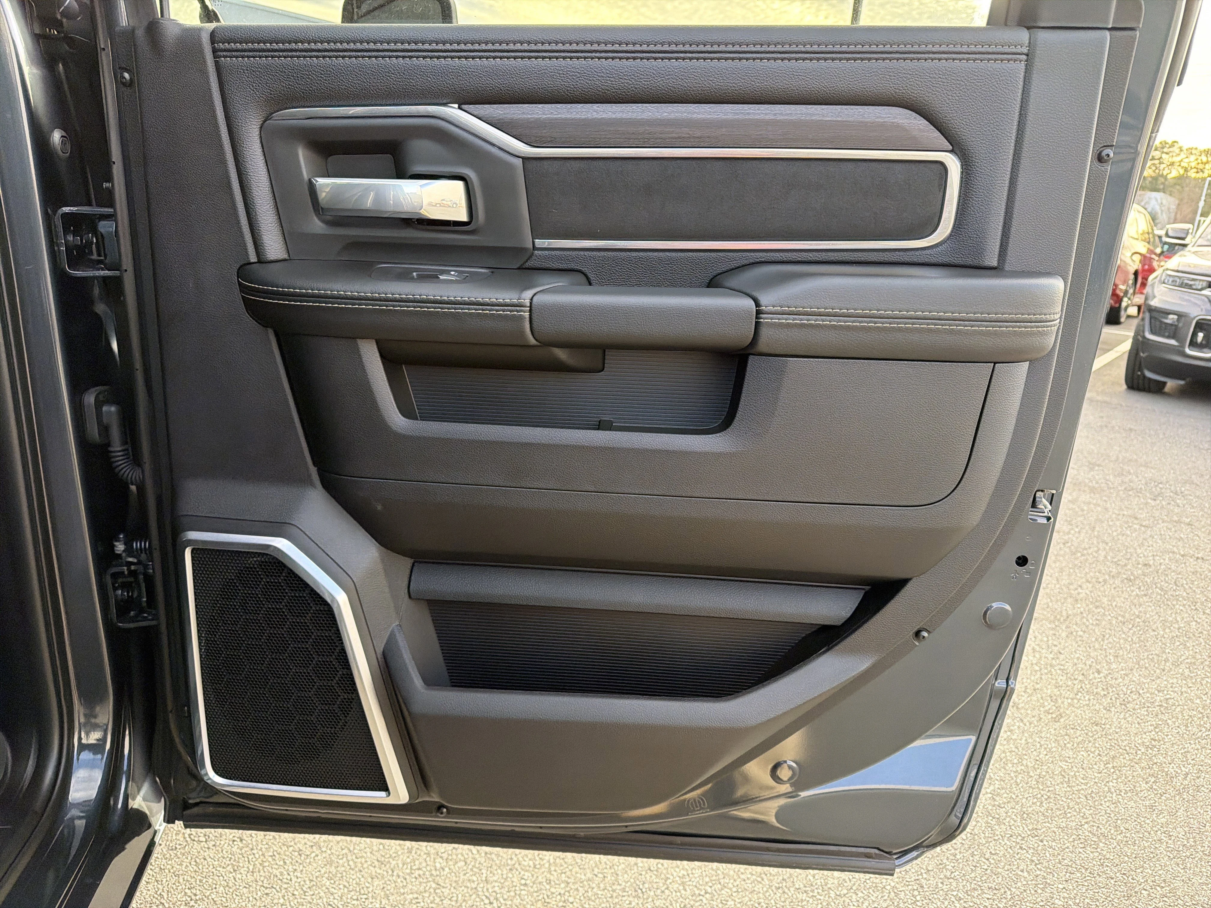 2025 RAM 2500 Laramie - Photo 22
