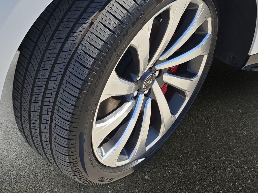 2025 Land Rover Range Rover SV - Photo 33