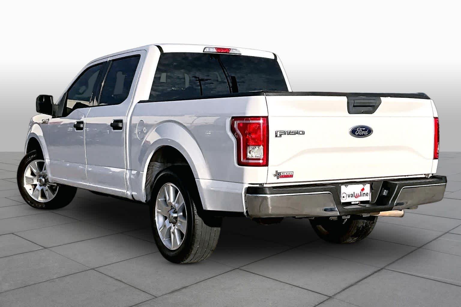 Used 2016 Oxford White Ford XLT image 12