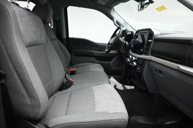 Used 2023 Black Ford XLT image 25