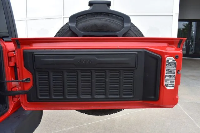 Used 2021 Red Jeep Unlimited Sport image 15
