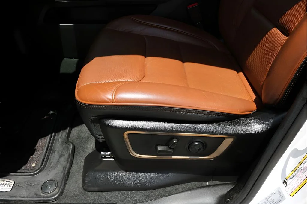 Used 2022 White Ram Limited image 15