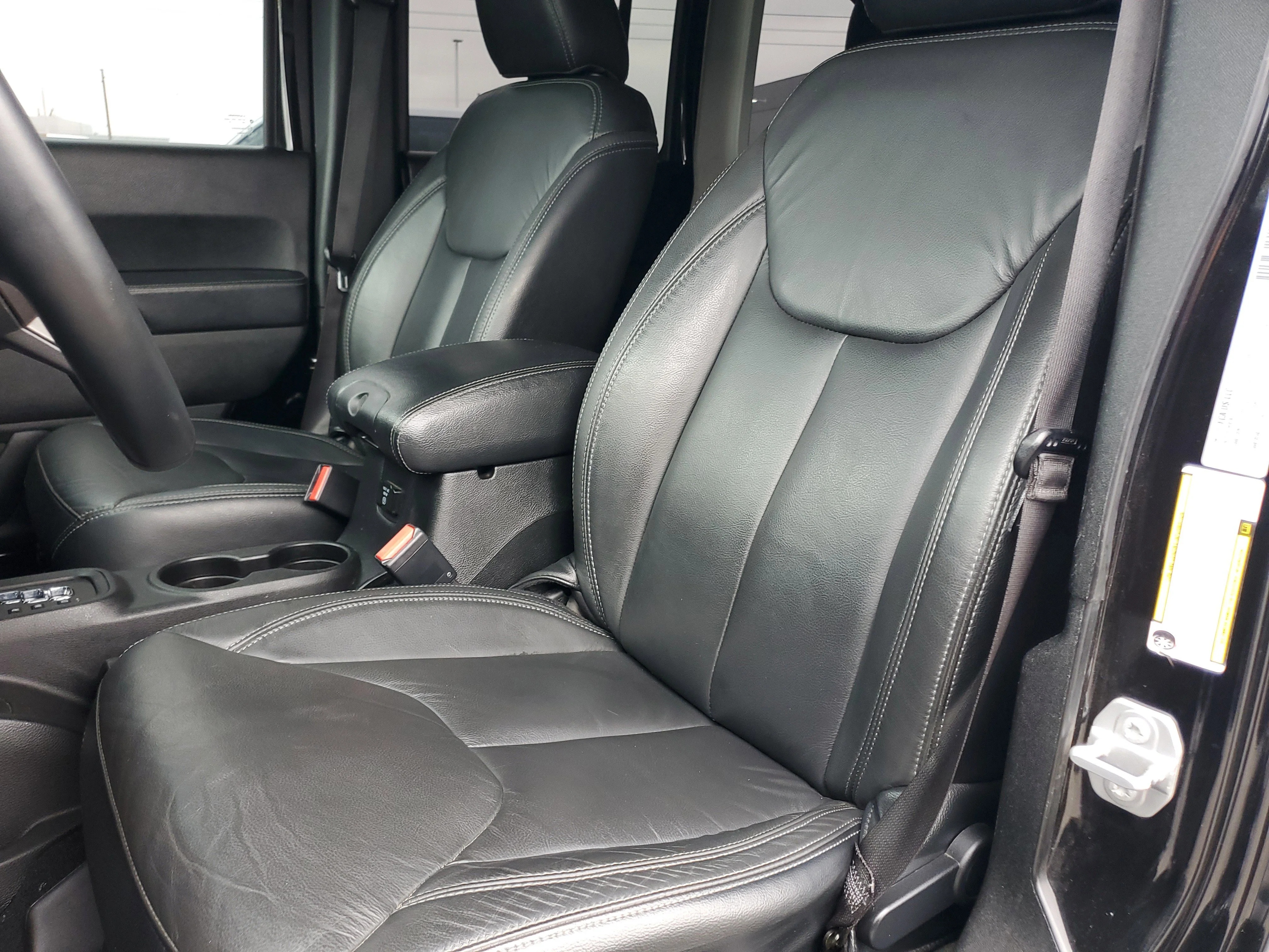 Certified Used 2018 Black Jeep Unlimited Altitude image 13