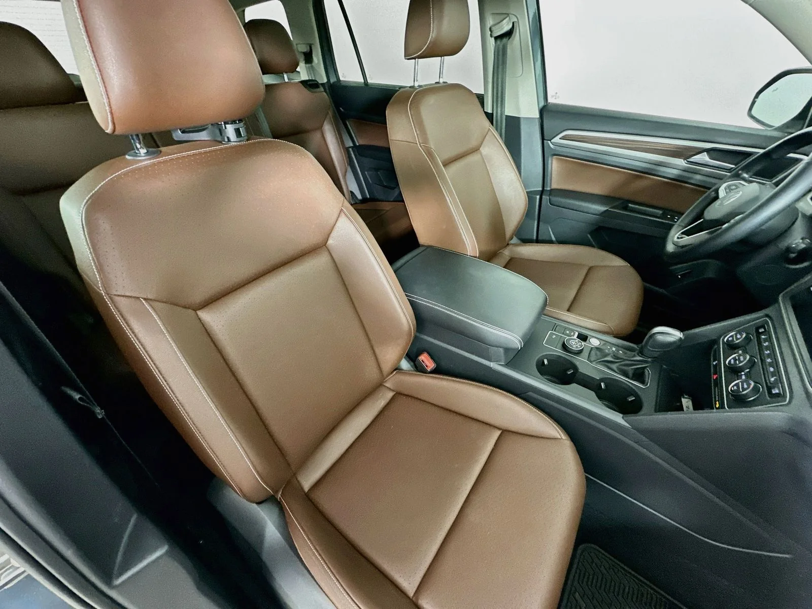 Used 2021  Volkswagen  image 44