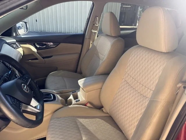 Used 2019 Red Nissan SV image 15