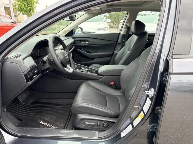 New 2026 Meteorite Gray Metallic Honda Touring image 15