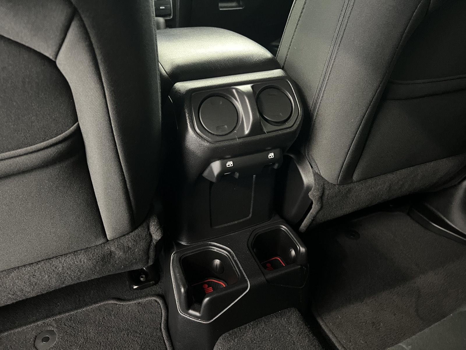 Used 2019 Granite Crystal Metallic Clearcoat Jeep Sport S image 25