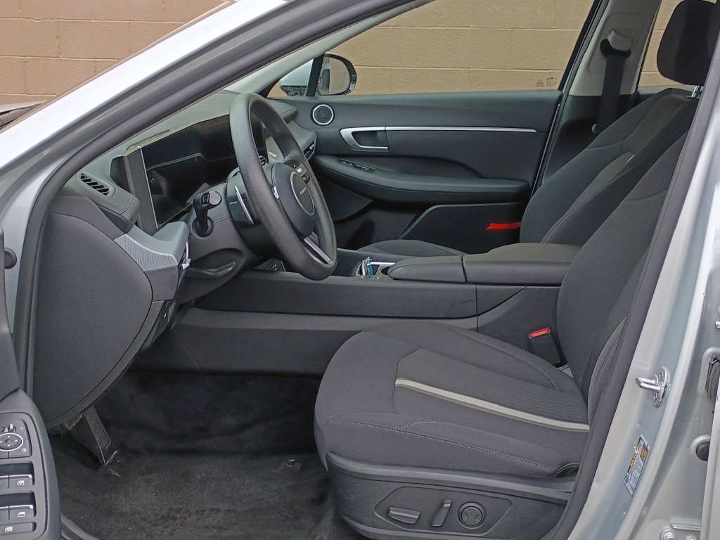 2025 Hyundai Sonata SEL - Photo 18
