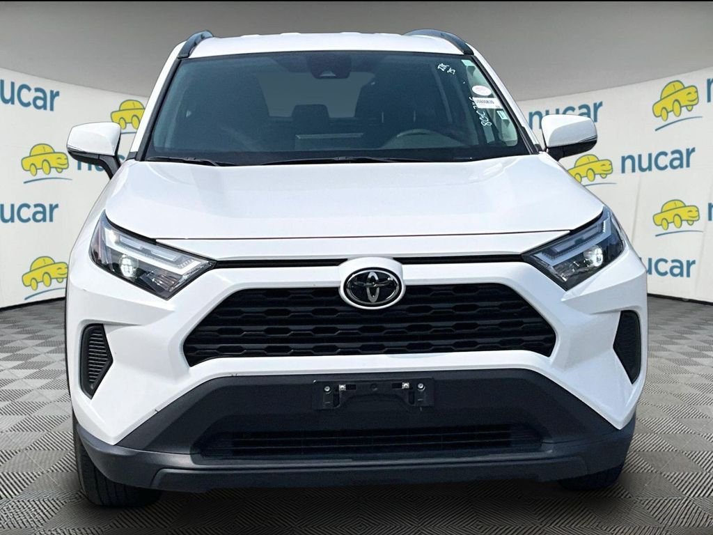 Used 2025 White Toyota XLE image 2