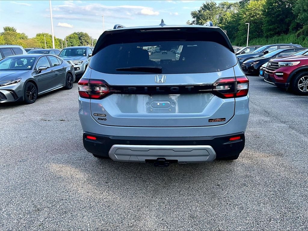 Used 2025 Gray Honda TrailSport image 10