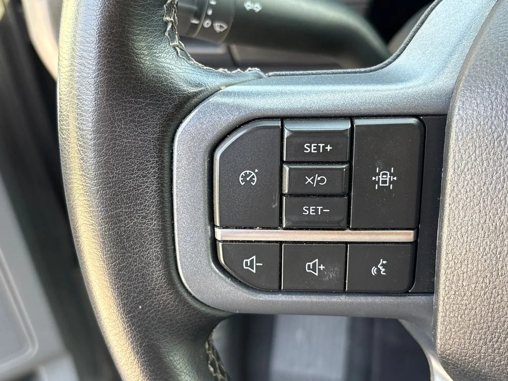 Certified Used 2025 Gray Ford XLT image 18