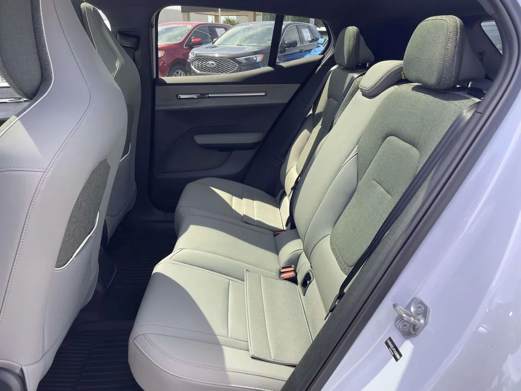 New 2026 Cloud Blue Volvo Ultra image 3