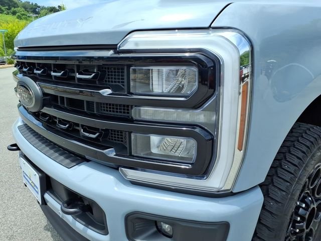 Used 2024 Gray Ford Lariat image 3