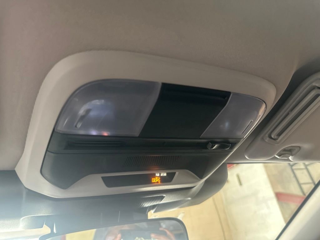 Used 2024 Gray Subaru Base image 20