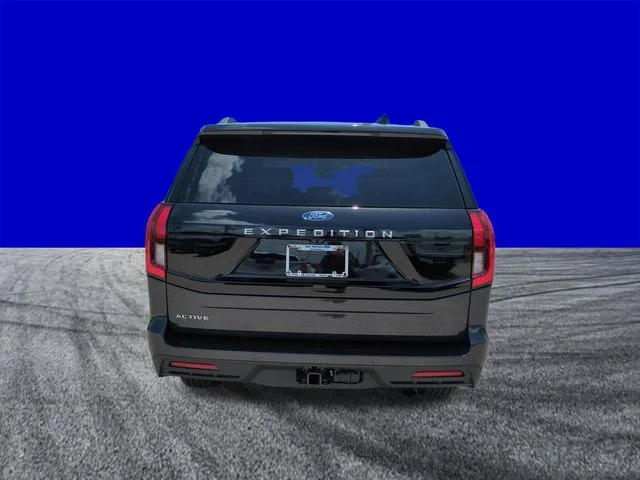 New 2026 Dark Matter Gray Metallic Ford Active image 5