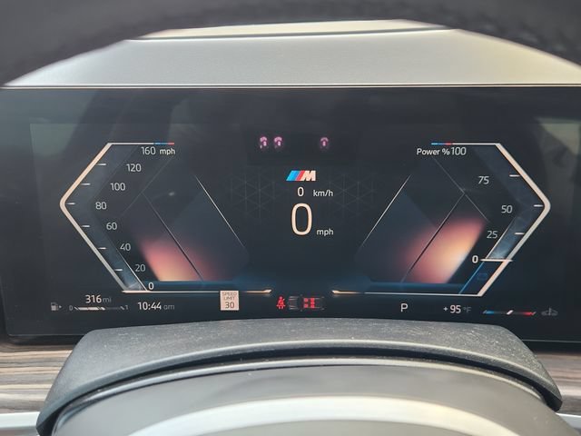 Used 2024 Gray BMW xDrive40i image 7