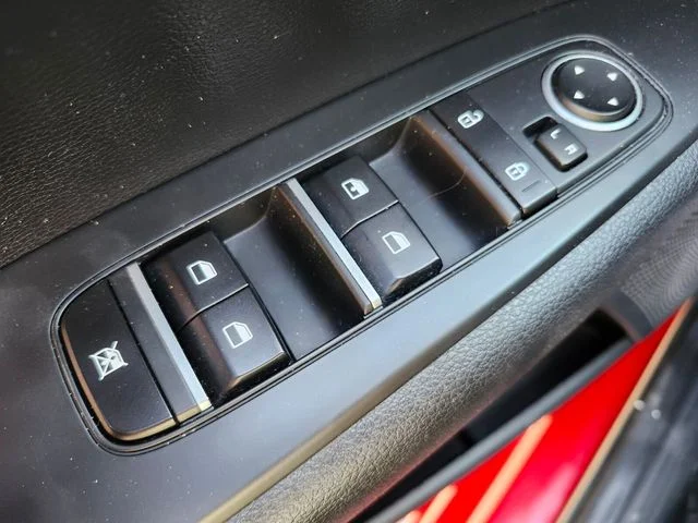 Used 2024 Red Kia LXS image 35