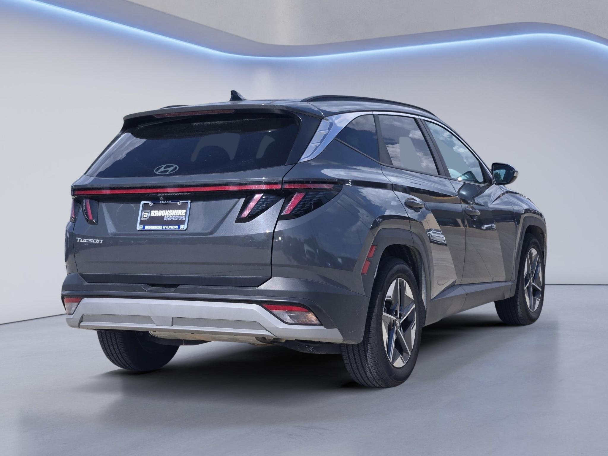 Used 2025 Ecotronic Gray Hyundai SEL Convenience image 6
