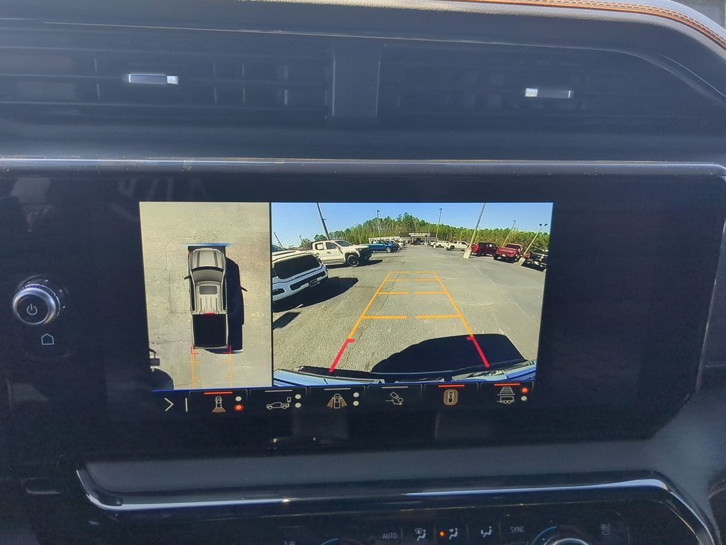 Used 2025 Sterling Metallic GMC AT4 image 18