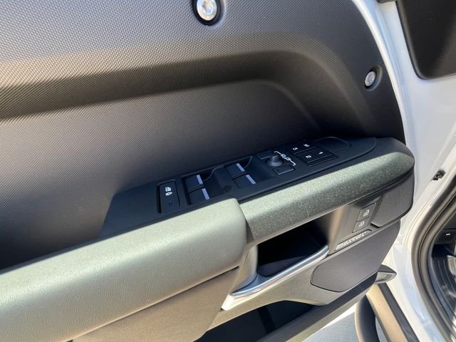 New 2026 Fuji White Land Rover V8 image 11