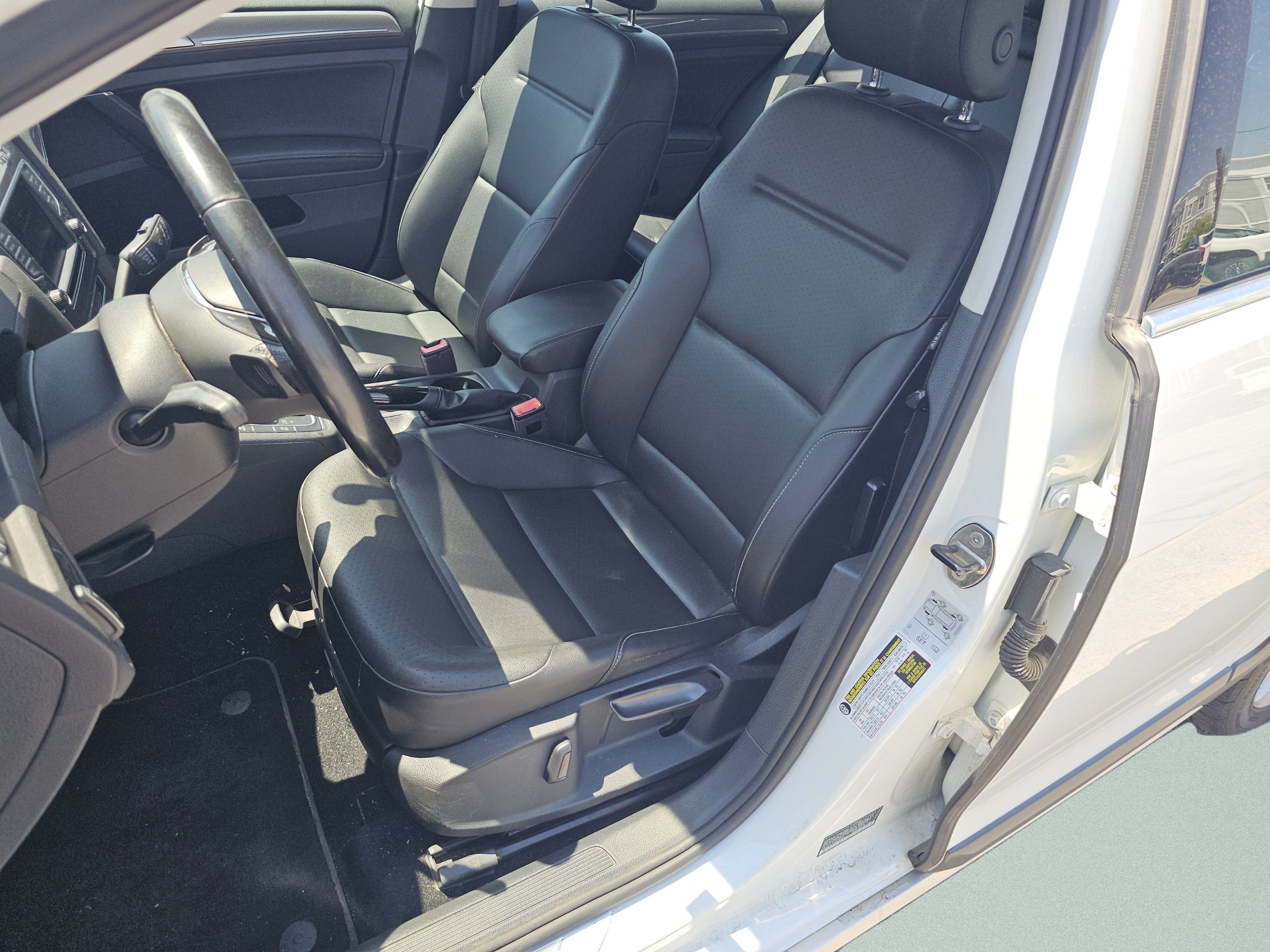 Used 2017 White Volkswagen TSI S image 6