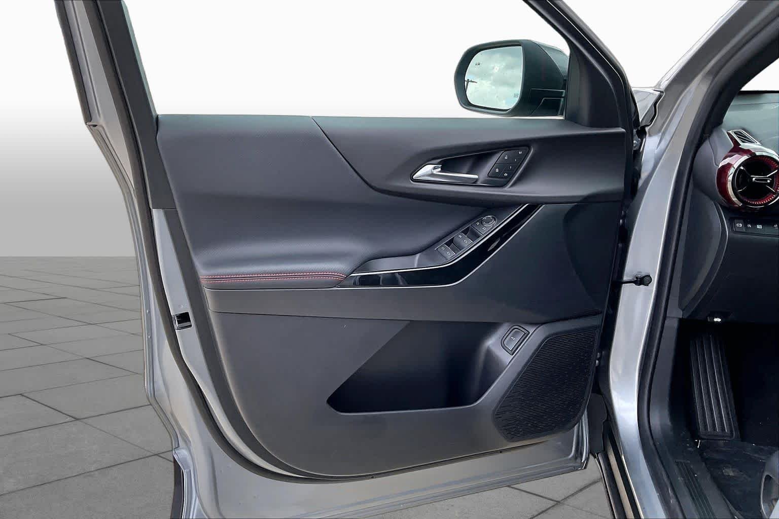 2027 Chevrolet Equinox RS - Photo 11