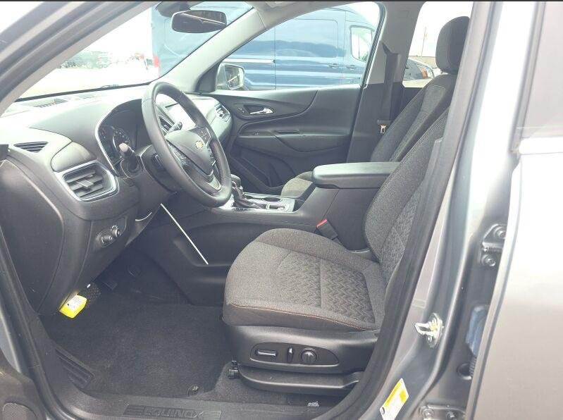 Used 2023 Sterling Gray Metallic Chevrolet LT image 4