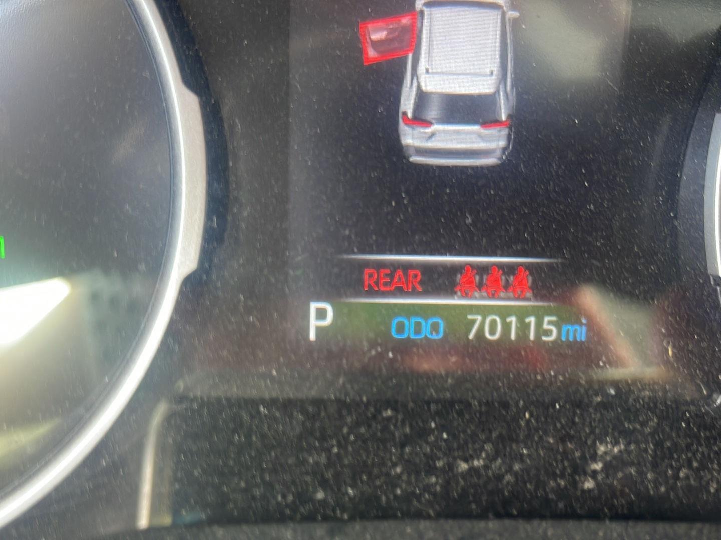 Used 2022 Silver Sky Metallic Toyota XLE image 2