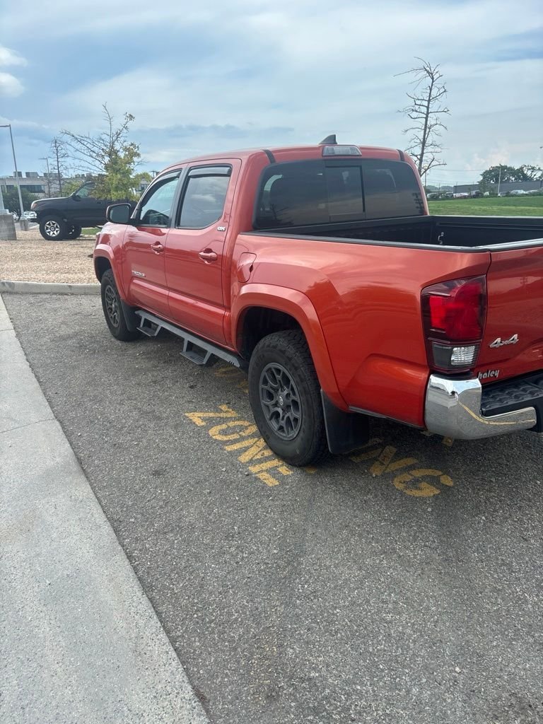 Used 2018 Red Toyota SR5 image 4